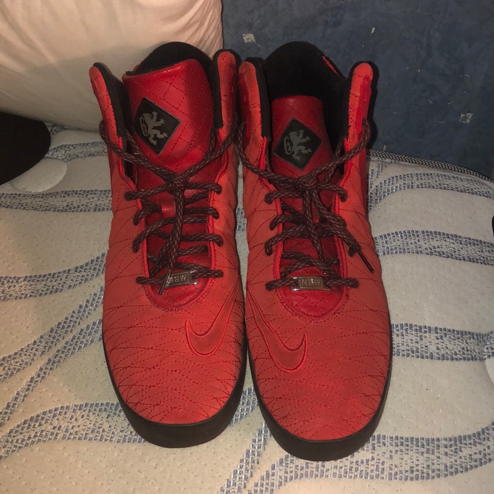 Nike lebron 11 lifestyle shoes